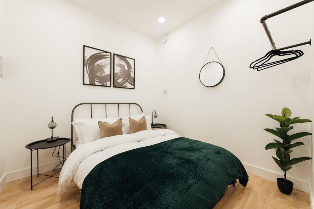 Stylish 2 Bedroom Flat In Ilford, London Exterior foto